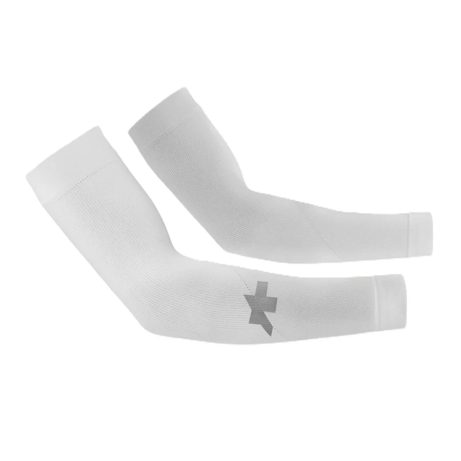 ASSOS SUMMER ARM UV PROTECTOR P1 Armstulpen Weiß - Image 2
