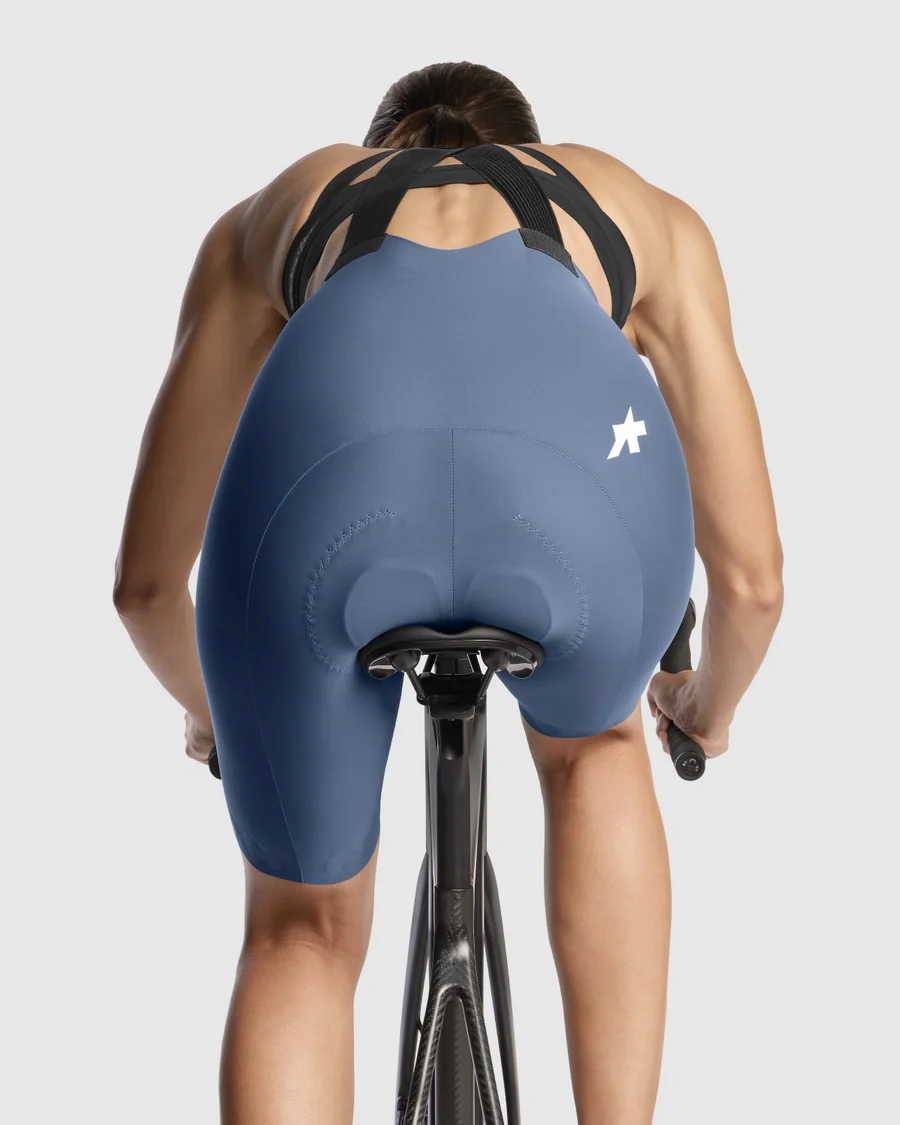 ASSOS DYORA R S11 Damen Kurz Trägerhose Blau - Image 6