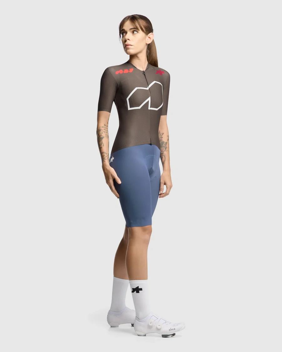 ASSOS DYORA R S11 We are the A Trikot Langarm Women Braun - Image 7
