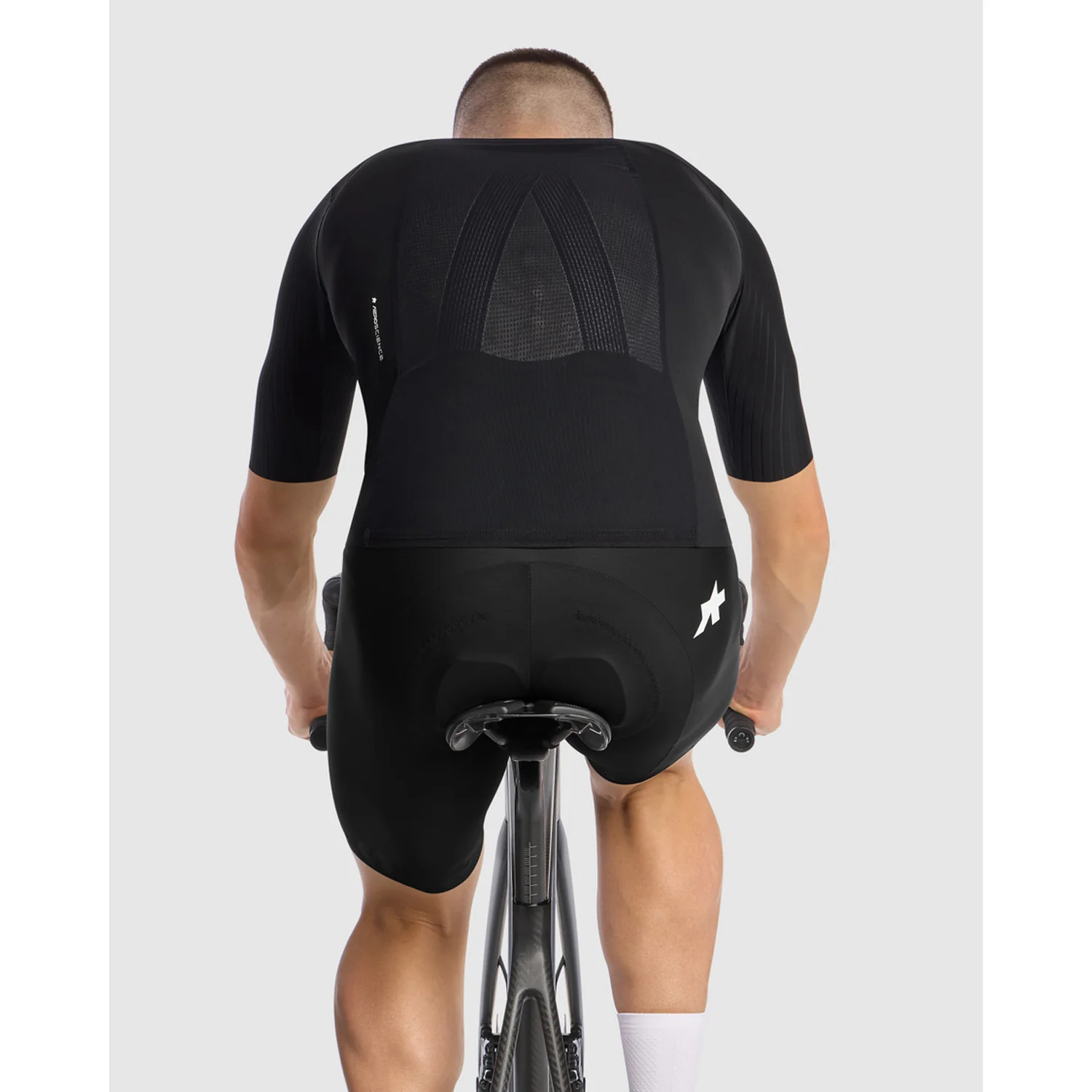 ASSOS EQUIPE RS SHELL S11 Ärmellose Jacke Schwarz - Image 8