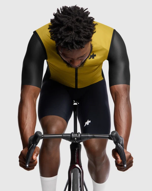 ASSOS MILLE GT WIND S11 Golden Yellow Ärmellose Jacke - Image 5
