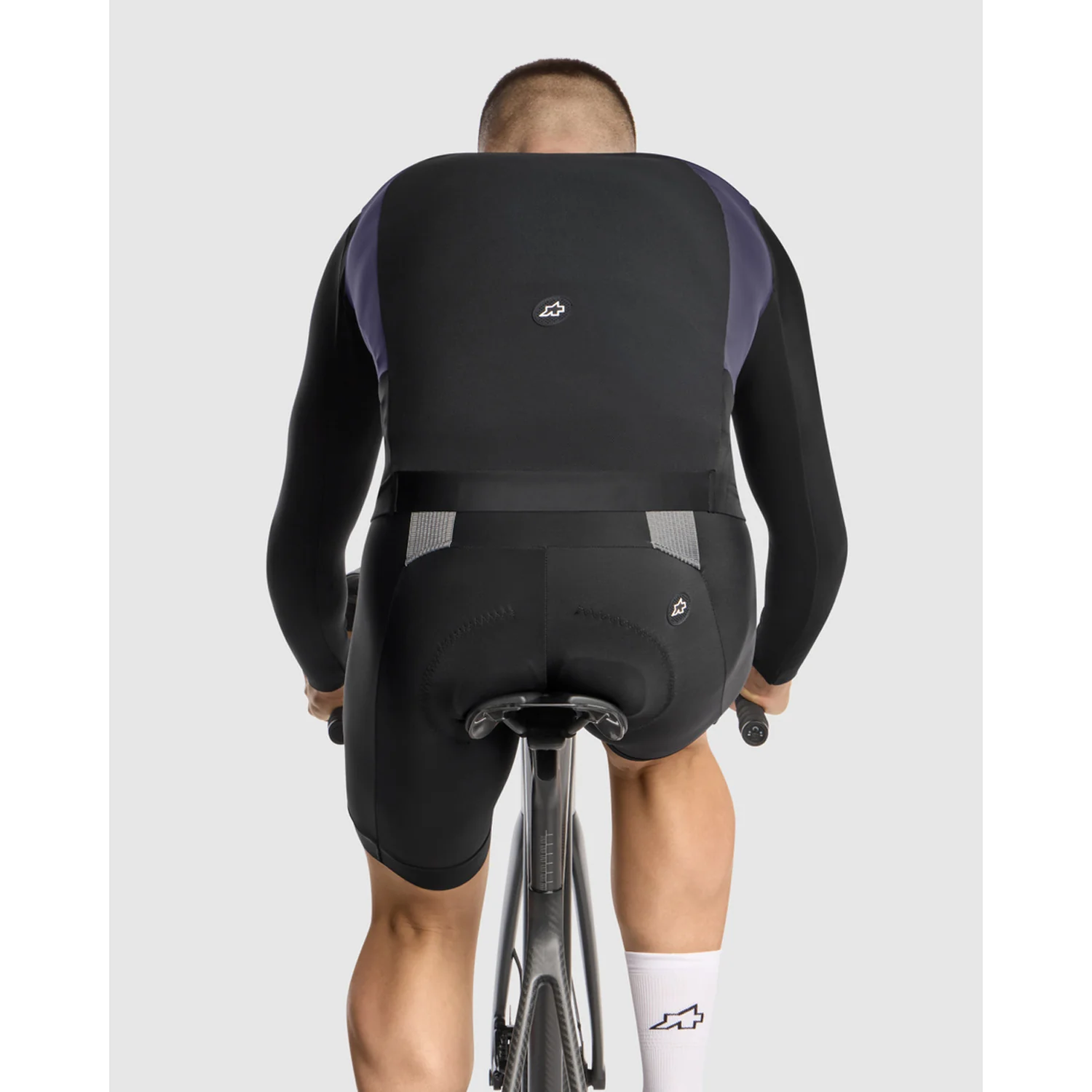 ASSOS MILLE GTS SPRING FALL S11 Future Dusk Ärmellose Jacke - Image 9
