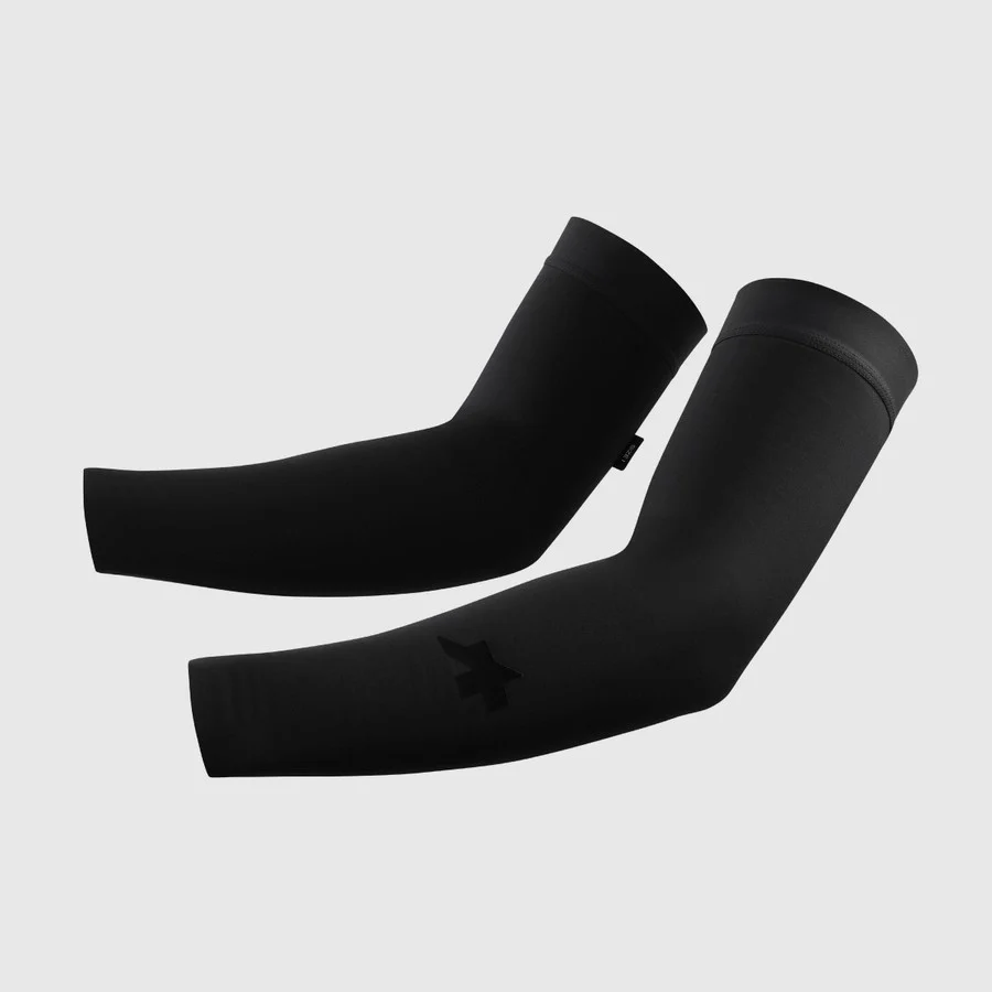ASSOS R WINTER P1 Armlinge Schwarz - Image 2