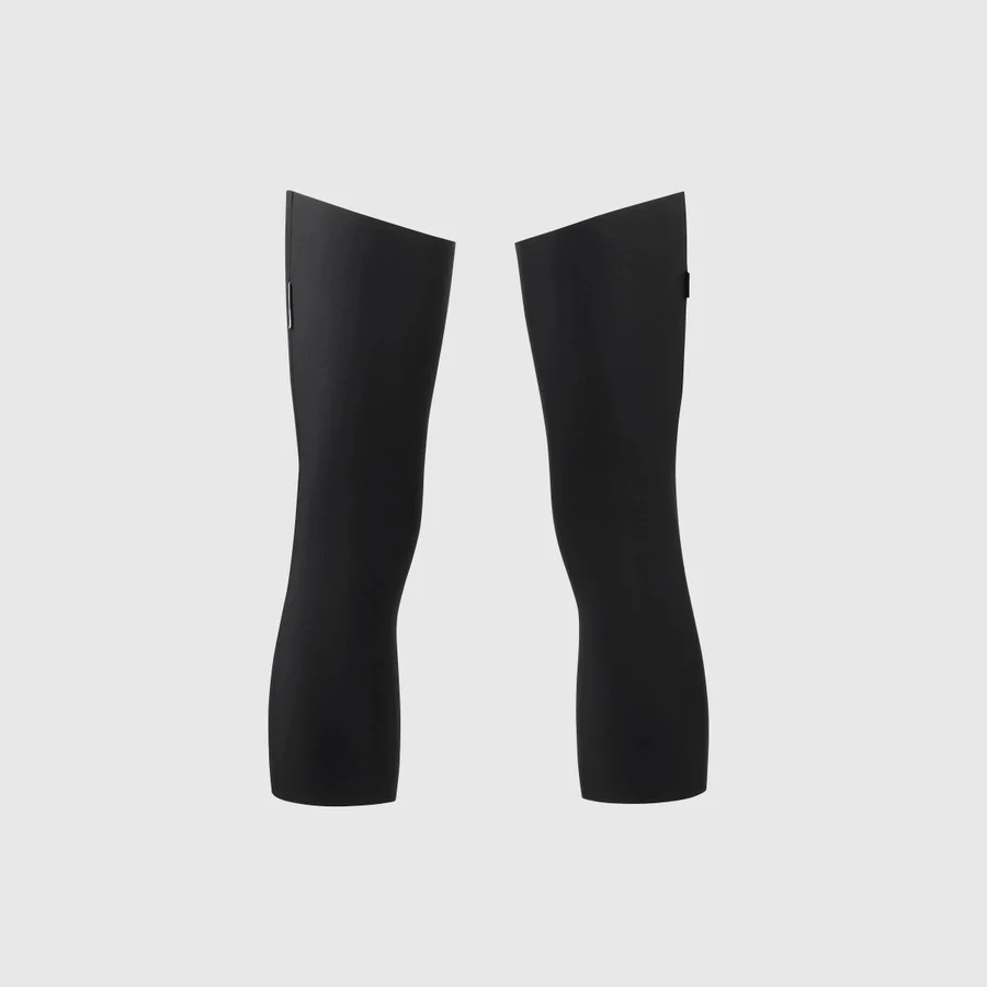 ASSOS R WINTER P1 Knieschützer Schwarz - Image 2