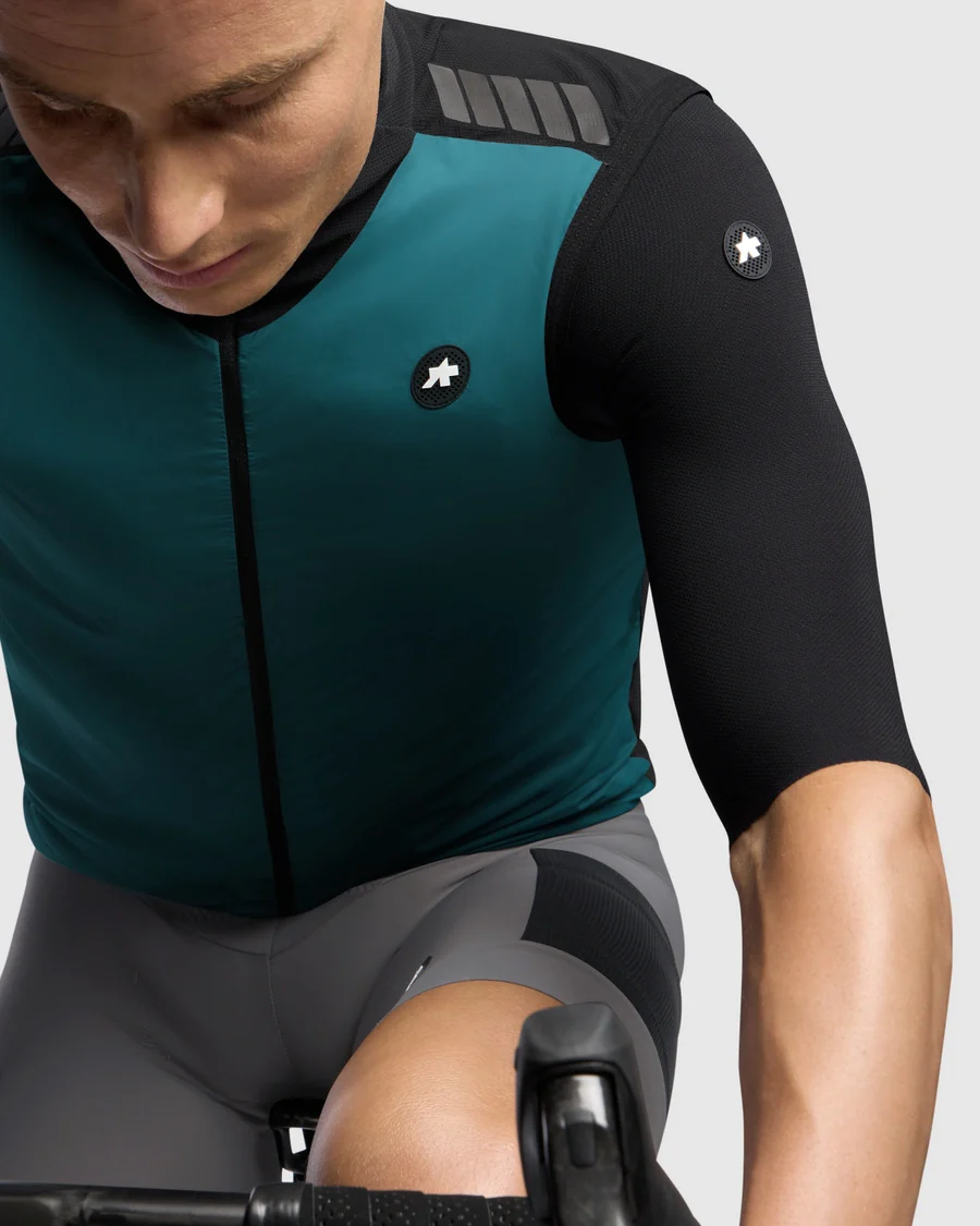 ASSOS TACTICA T5 Deep Petrol Ärmellose Jacke - Image 4