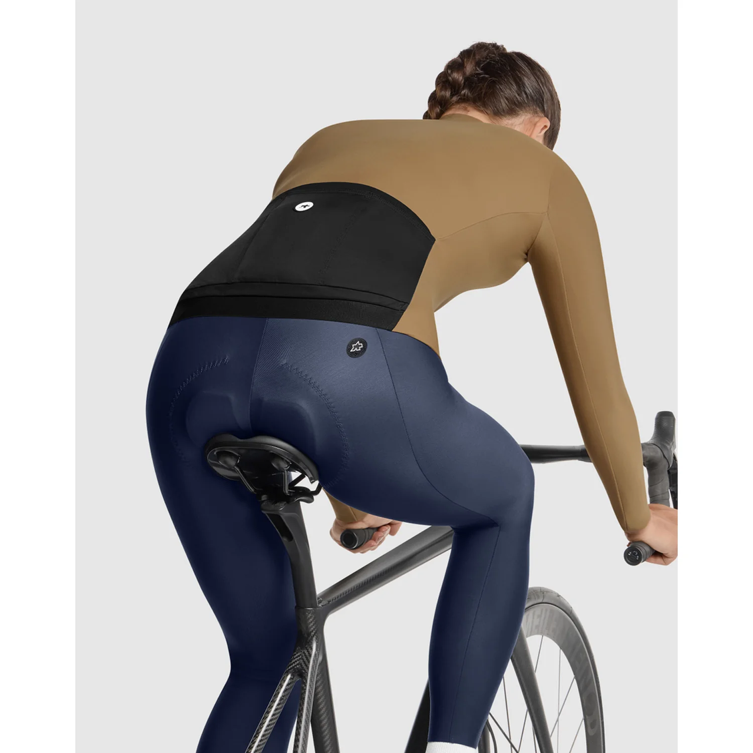 ASSOS UMA GT SPRING FALL C2 Langarm Trikot Women Bronze Ash - Image 8
