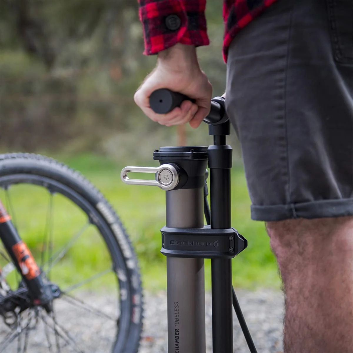 BLACKBURN CHAMBER TUBELESS Fußpumpe Braun - Image 23