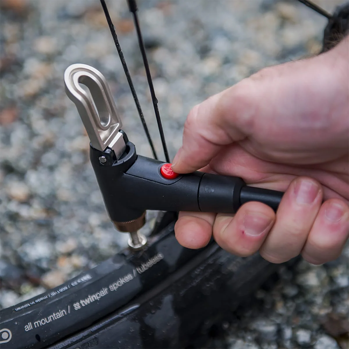 BLACKBURN CHAMBER TUBELESS Fußpumpe Braun - Image 26