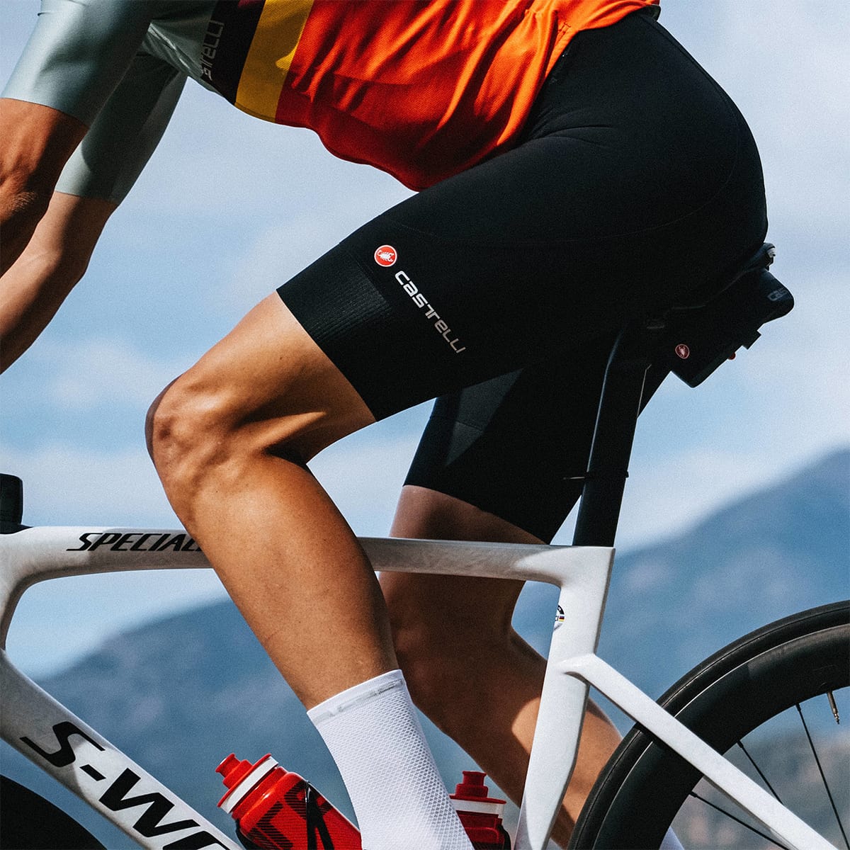CASTELLI ENDURANCE 3 Kurze Trägerhose Schwarz - Image 15