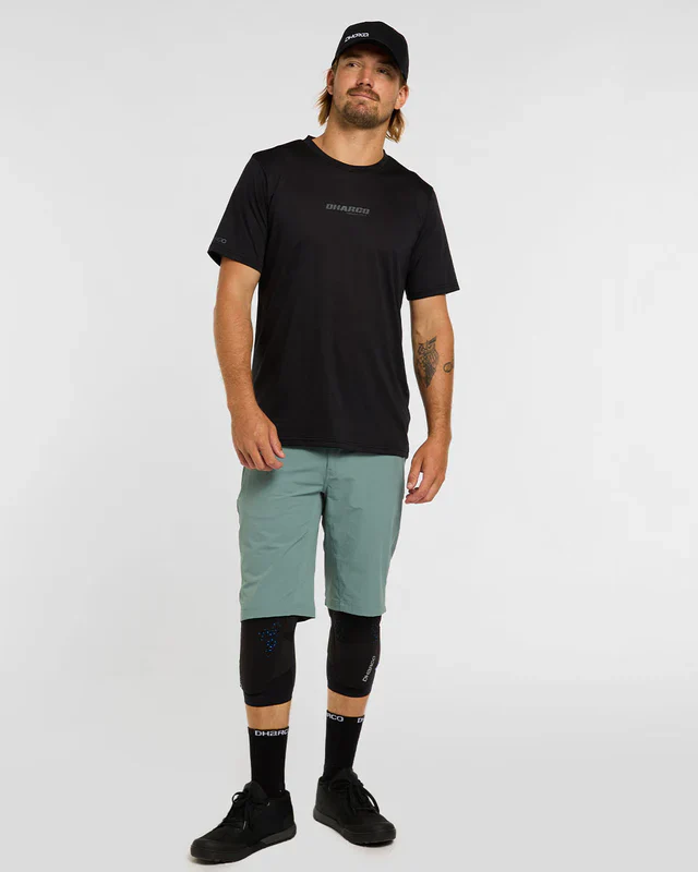 DHARCO TRAIL ENVY Shorts Grün - Image 5