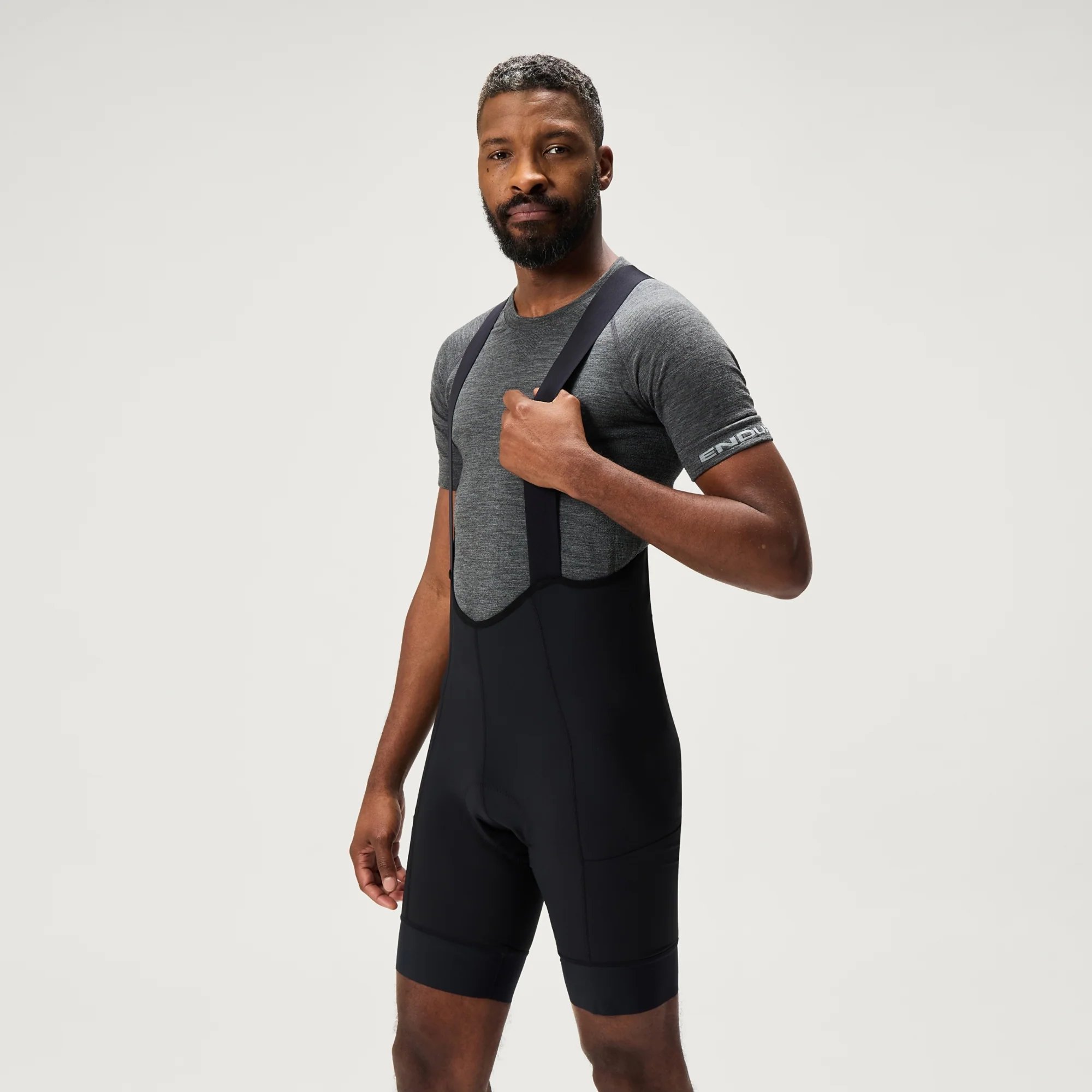 ENDURA LOOP Kurze Trägerhose Schwarz - Image 8