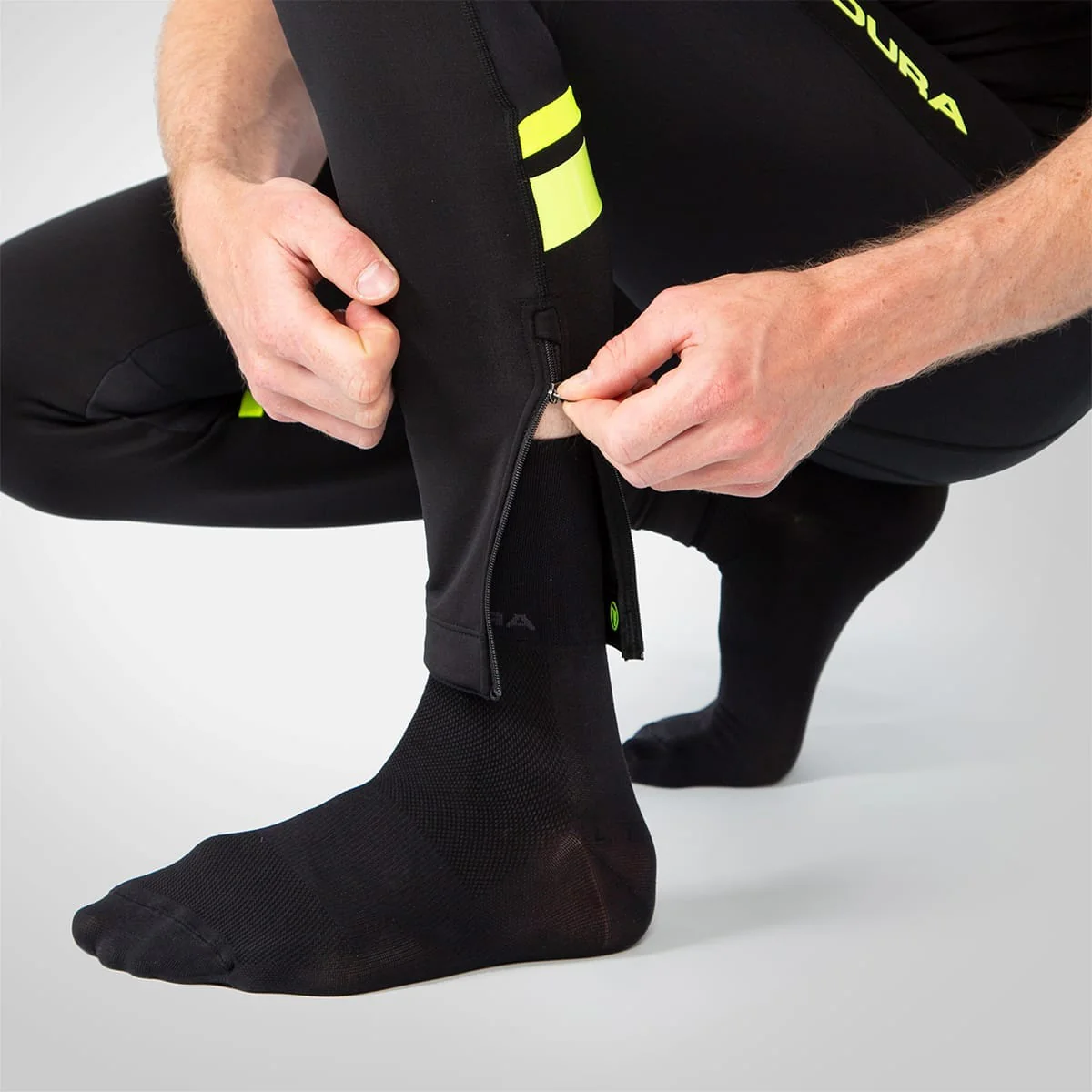ENDURA WINDCHILL Lange Trägerhose Schwarz/Gelb - Image 5