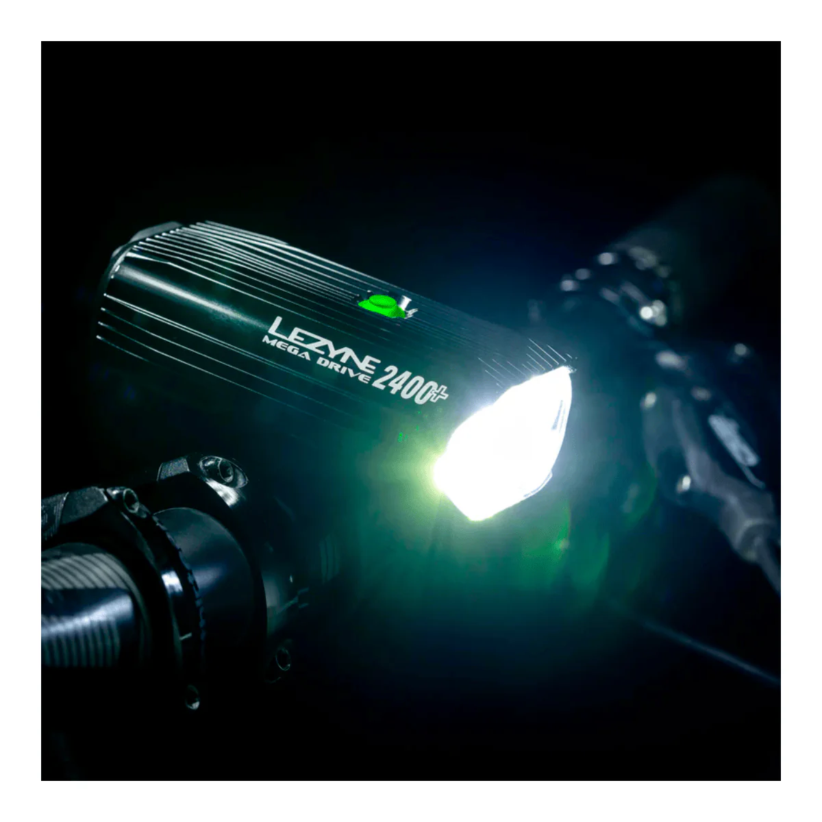 Frontlicht LEZYNE MEGA DRIVE 2400+ Schwarz - Image 3