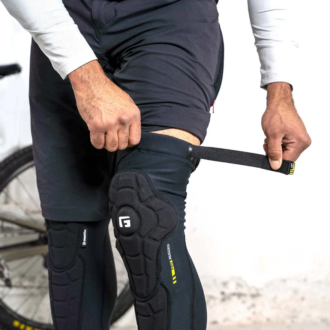Knieschützer Schienbeinschoner G-FORM PRO-RUGGED 2 Schwarz - Image 4