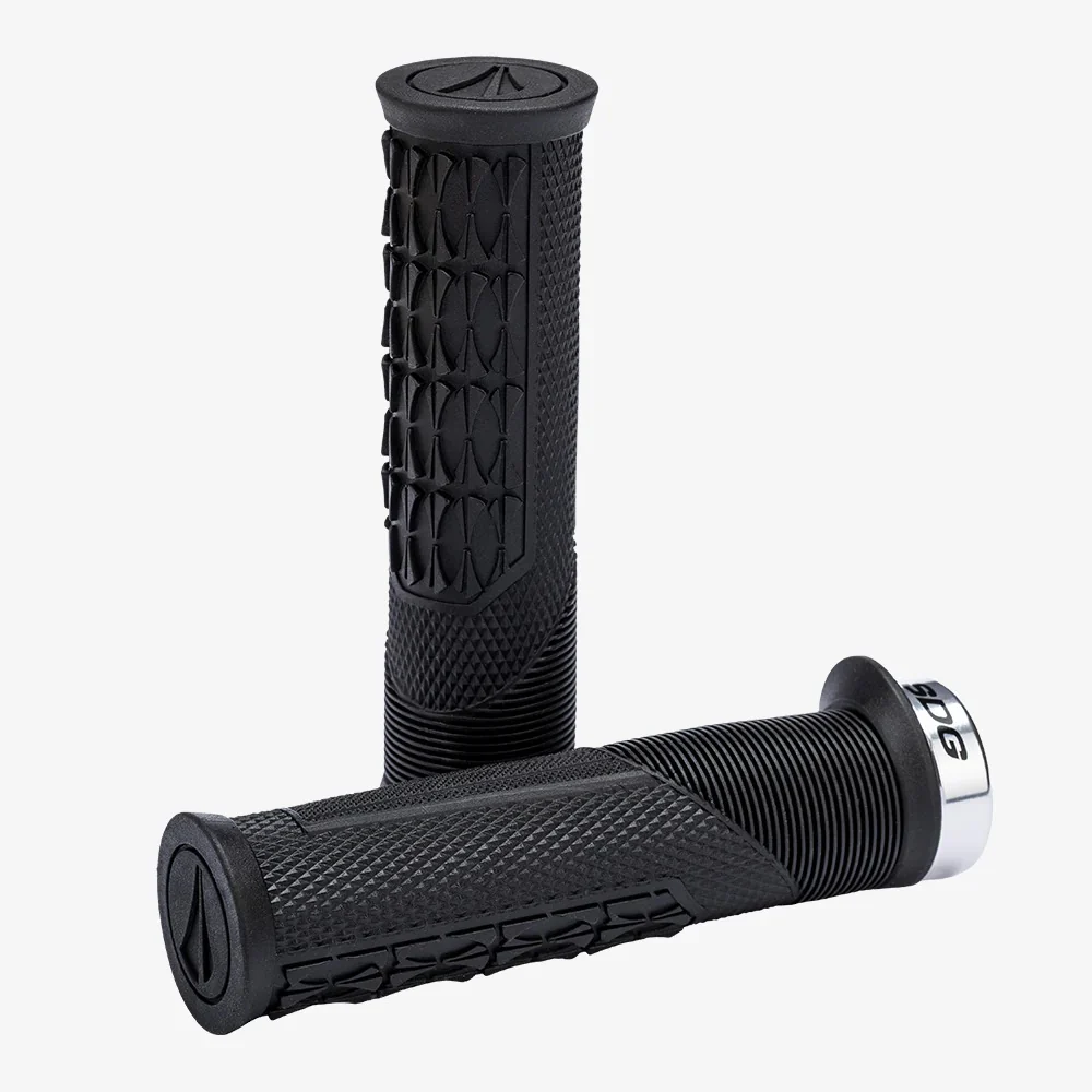 Grips SDG OPEN CORE THRICE 136 mm Schwarz/Silber