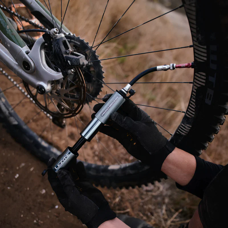 Handpumpe LEZYNE CNC POCKET DRIVE HV Silber - Image 4