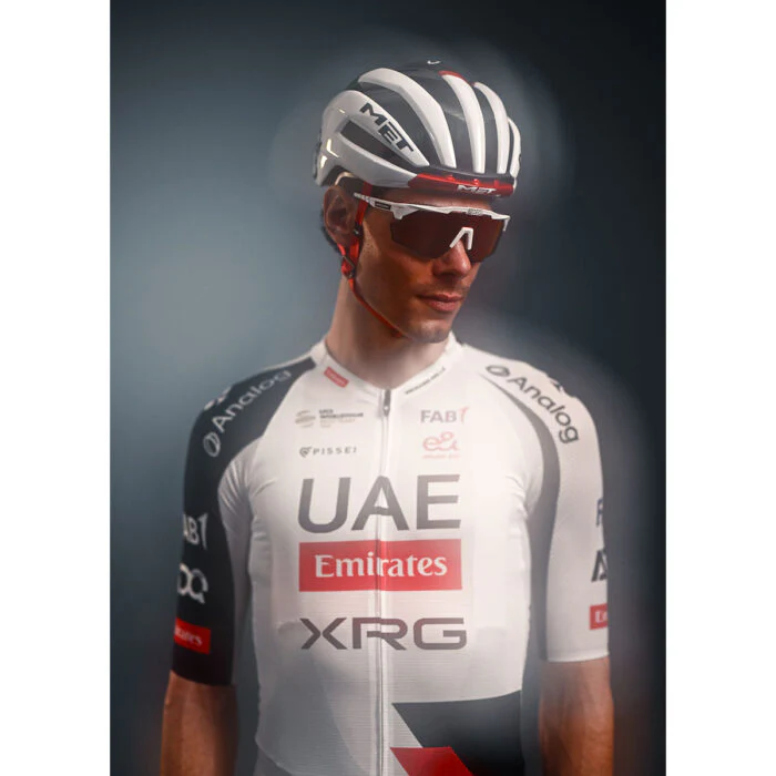 Helm MET TRENTA 3K CARBON UAE TEAM EMIRATES -XRG 2026 Weiß - Image 6