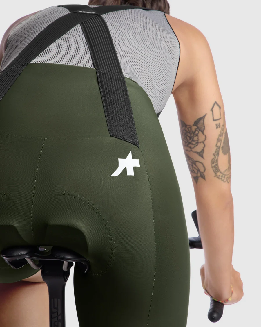 Kurze Trägerhose ASSOS UMA GT S11 Damen Moss Green - Image 5