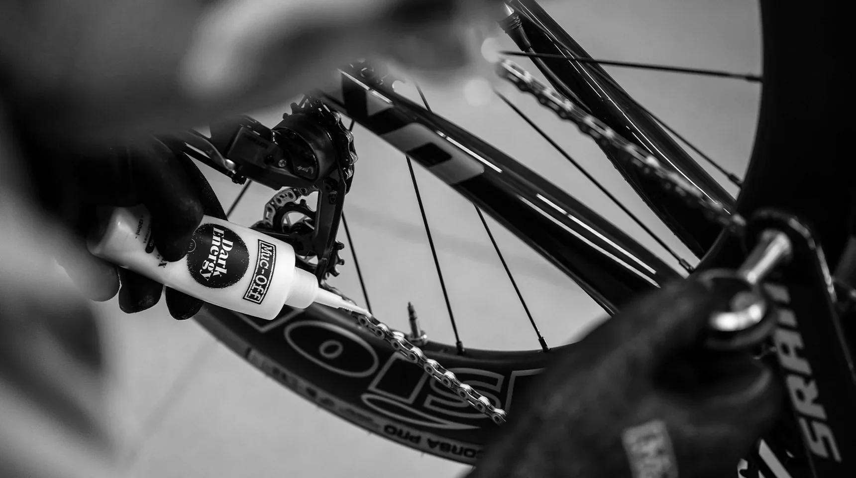 MUC-OFF DARK MATTER CHAIN WAX Kettenschmiermittel (120 ml) - Image 8