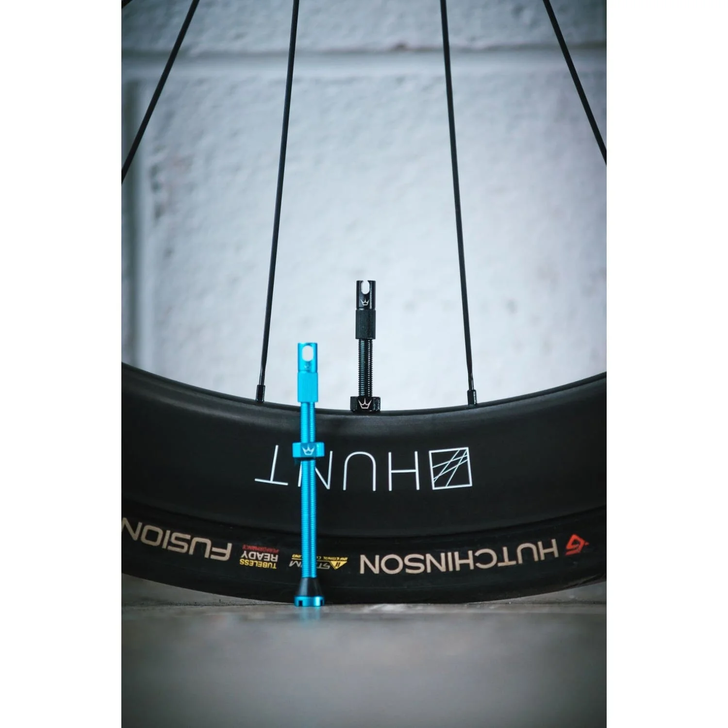 PEATY'S x Chris King MK2 Presta 80 mm Tubeless-Ventile (x2) Schwarz - Image 2