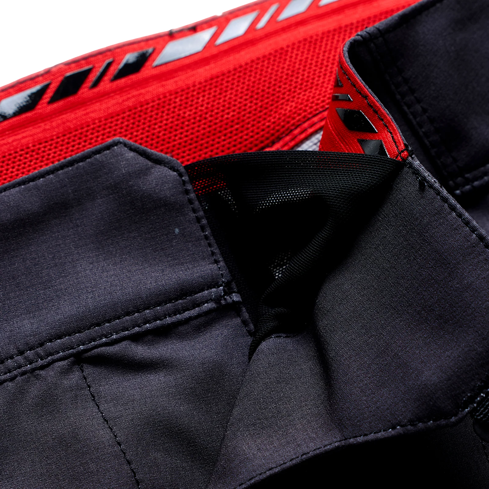 TROY LEE DESINS SKYLINE PRO MONO Carbon Hose - Image 11