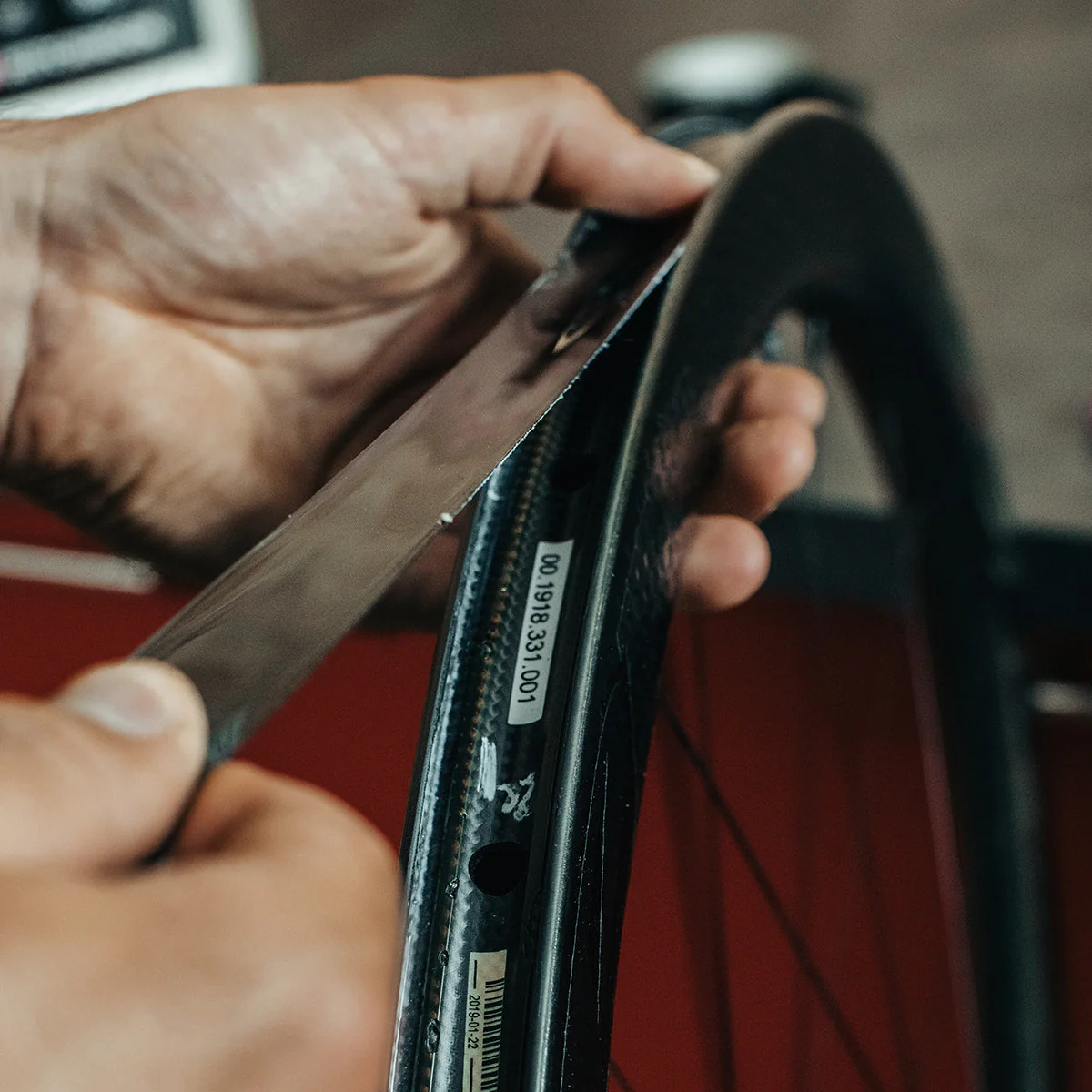 HUTCHINSON Tubeless Conversion Kit - Image 2