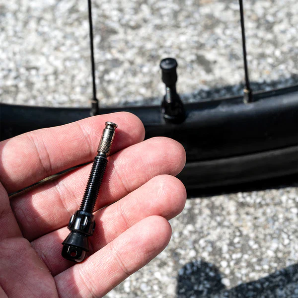 Satz von 2 Tubeless-Ventilen LEZYNE CLIK TLR PRO 44mm - Image 4