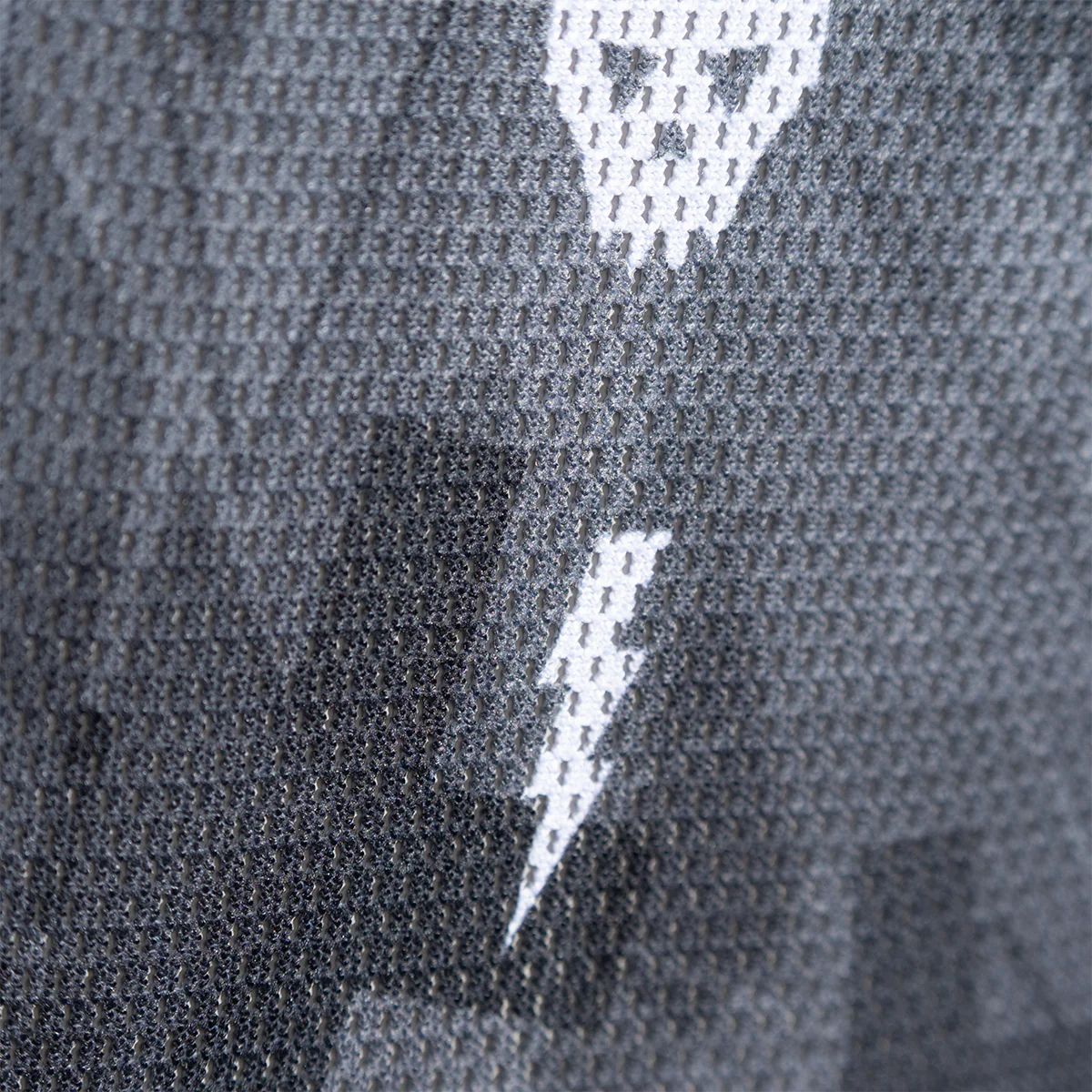 USWE VENT GRAVEL Kurze Trägerhose Schwarz - Image 4